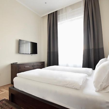 Luxury Apartment By Hi5 - Kiraly Street Suite Budapest Extérieur photo