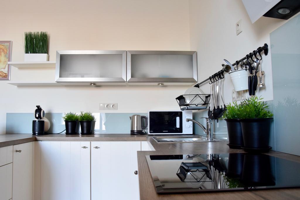 Luxury Apartment By Hi5 - Kiraly Street Suite Budapest Extérieur photo
