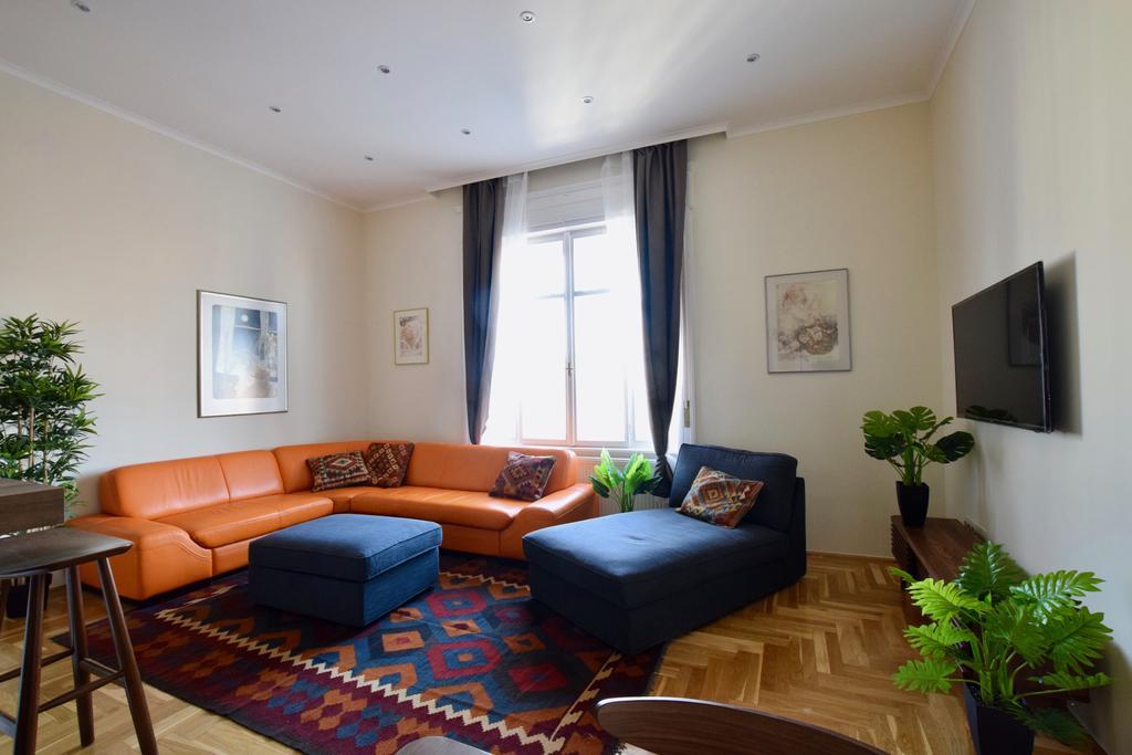 Luxury Apartment By Hi5 - Kiraly Street Suite Budapest Extérieur photo