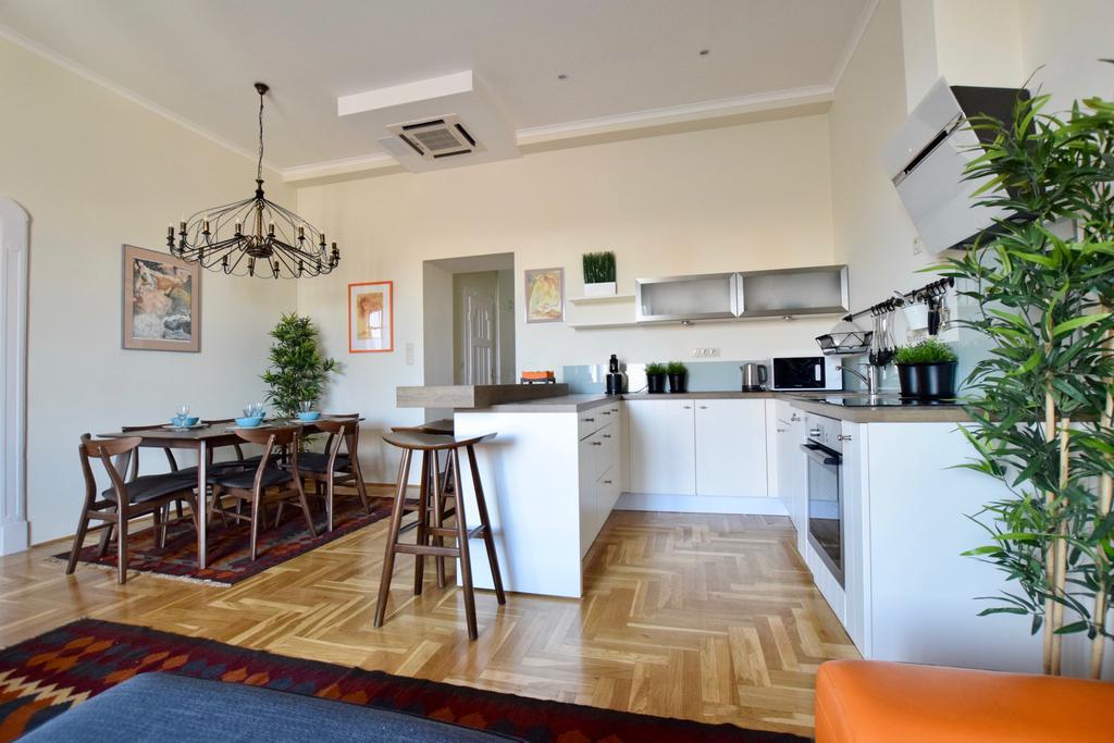 Luxury Apartment By Hi5 - Kiraly Street Suite Budapest Extérieur photo