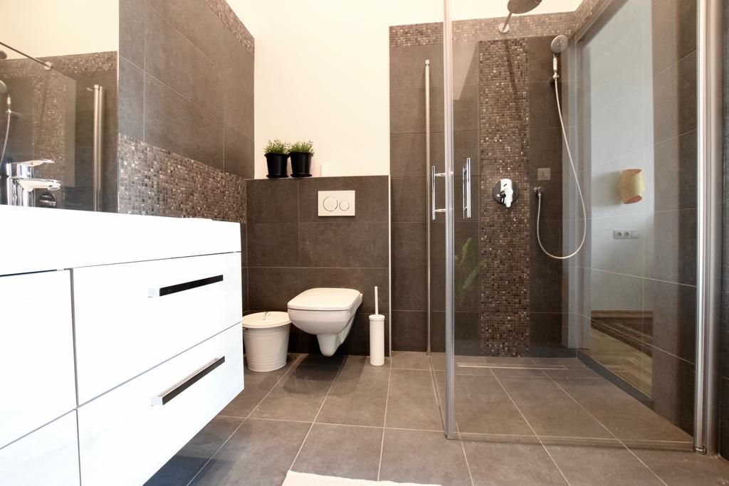 Luxury Apartment By Hi5 - Kiraly Street Suite Budapest Extérieur photo