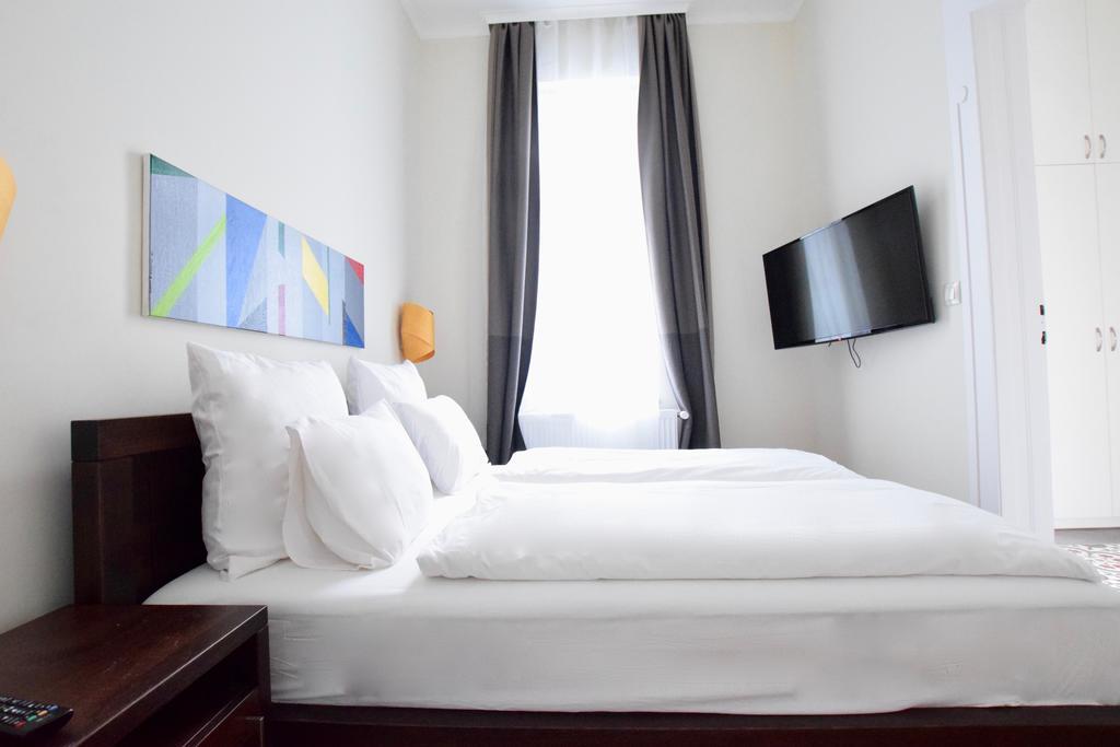 Luxury Apartment By Hi5 - Kiraly Street Suite Budapest Extérieur photo