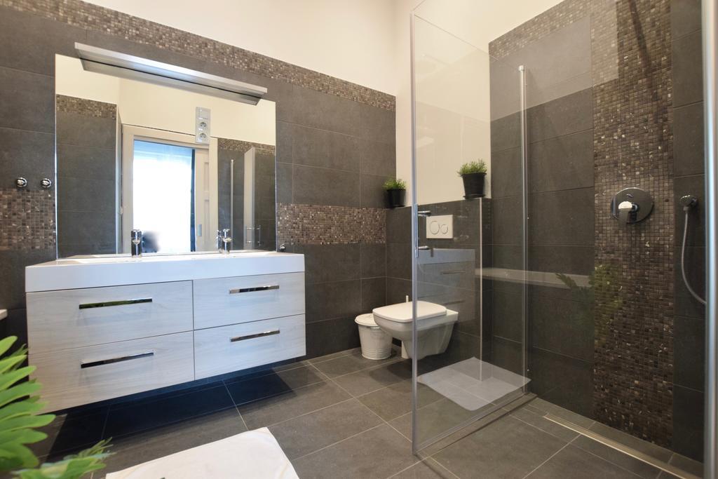 Luxury Apartment By Hi5 - Kiraly Street Suite Budapest Extérieur photo
